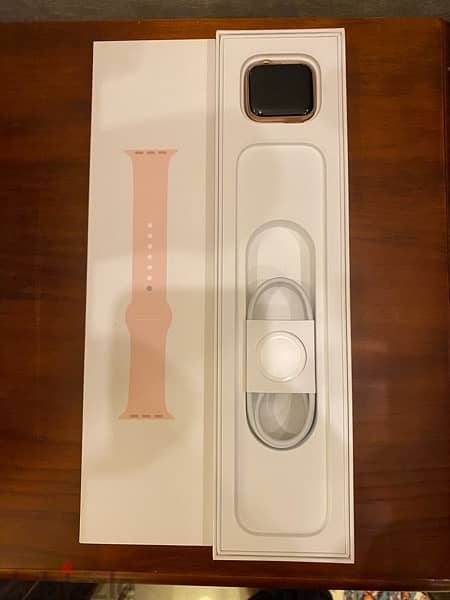 Apple Watch Series 6 - 40mm 3