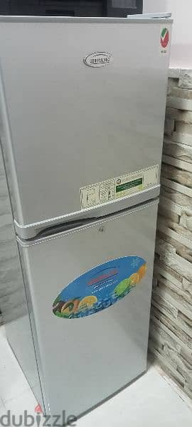 New refrigerator, used for only five months 7