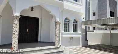 2Me11 clean 10 bhk villa for rent in ghoubra 0