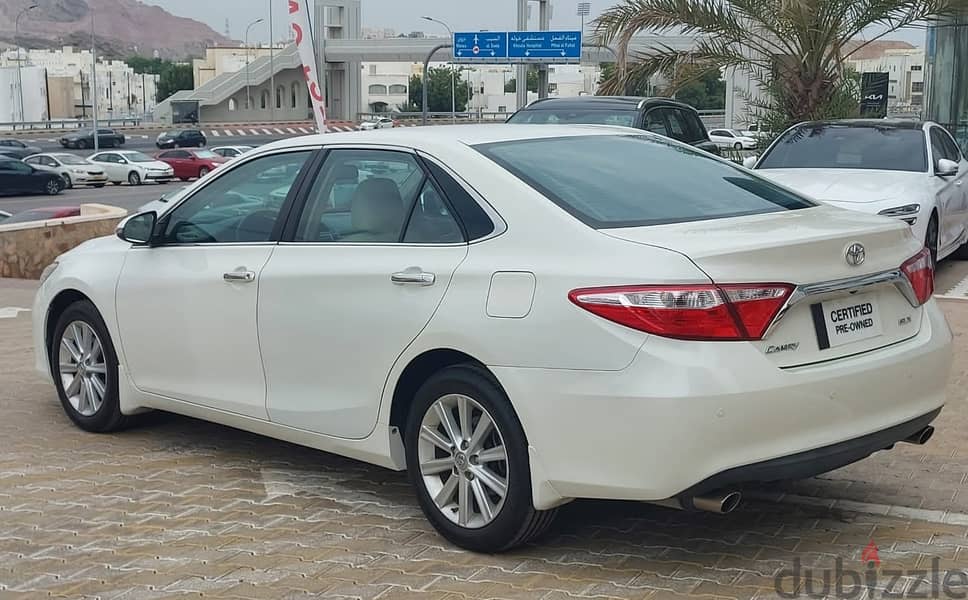 TOYOTA - CAMRY GLX PREMIUM +H - MY:2017 3