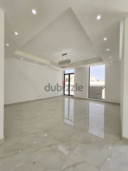 Luxury villa for rent in Bousher, price 800 OMR 1