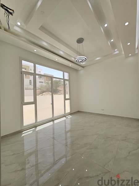 Luxury villa for rent in Bousher, price 800 OMR 4