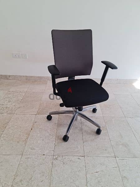 chair office 1