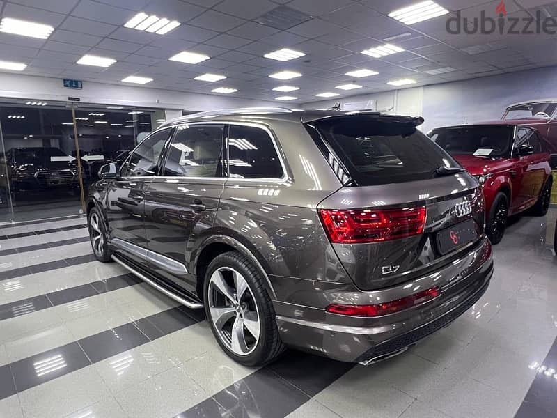 Audi Q7 2017 5