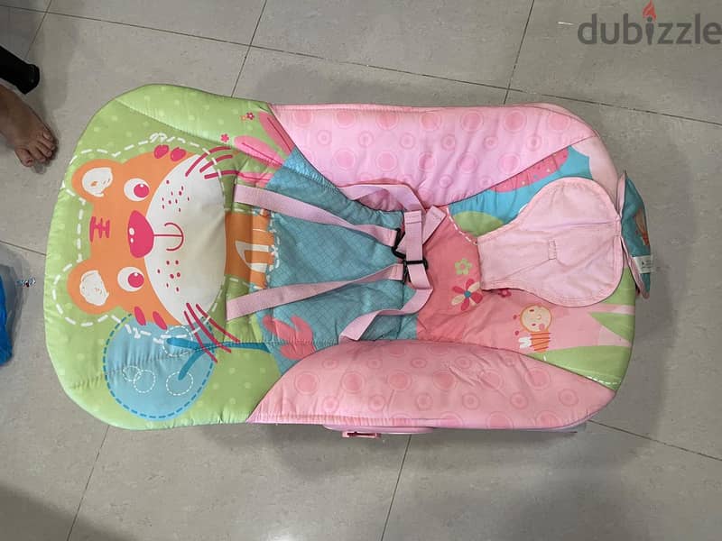 BABY ROCKER BY JUNIORS WITH VIBRATION AND MUSIC 2