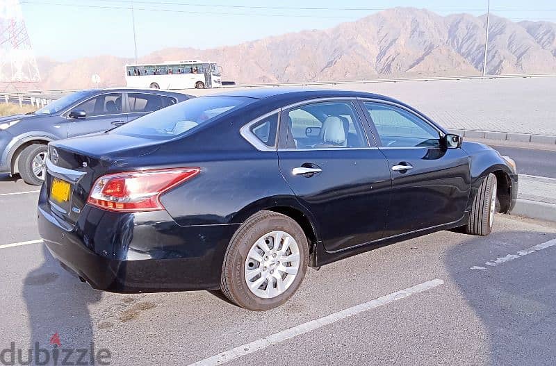 Nissan Altima 2013 4