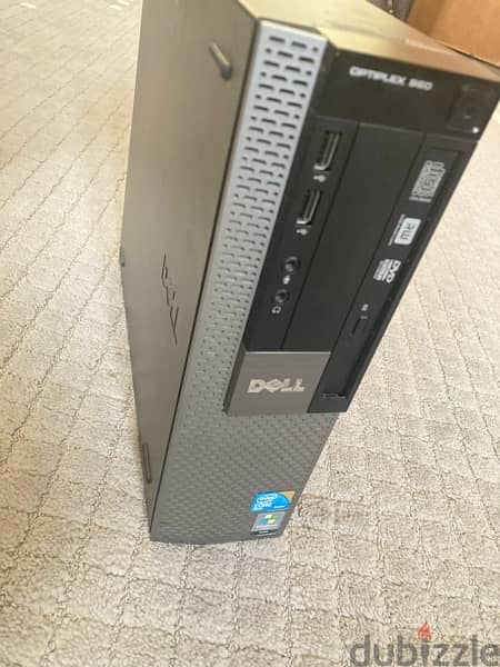 لجهاز كمبيوتر مكتبي ديل  (Dell) 10