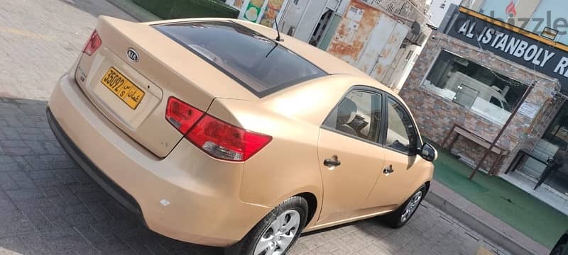 Kia Cerato 2012 1