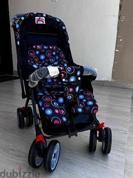 baby cot and stroller 1