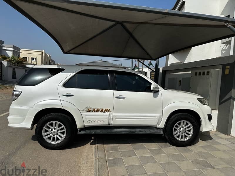 Toyota Fortuner 2013 + 2 Nissan Sunny 2018 Model 1