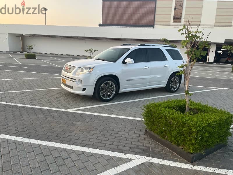 GMC Acadia 2012 3