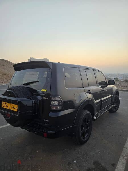 متسوبيشي باجيرو للبيع Mitsubishi pajero for sale 2