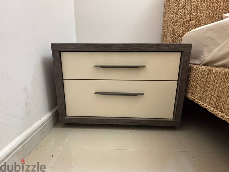 Stylish Bed - Super King Size - Super Condition 1