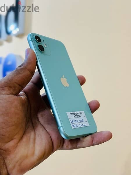 iPhone 11 128 GB clean and good condition 2