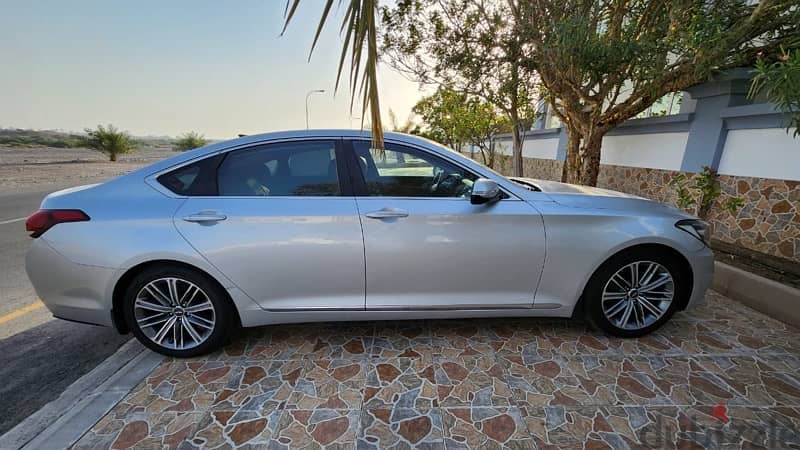 Genesis G80 2017 3