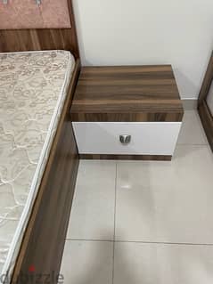 Good Condition Bedroom set available for sell 0