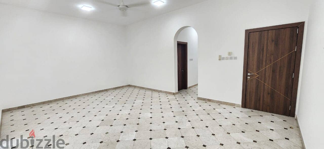 1me11 Beautifull 5 BHK villa for rent in azaiba 3