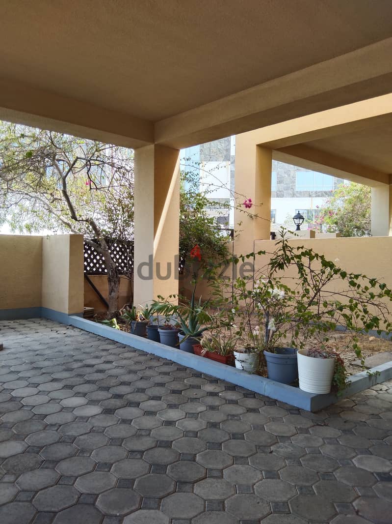 3Me8 Fully Renovated 3 Bhk Townhouse Villa For Rent In Madinat Qaboos 14