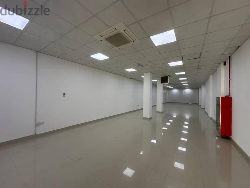 400 SQM Showroom in Bausher (Behind Al Ameen Mosque) 3