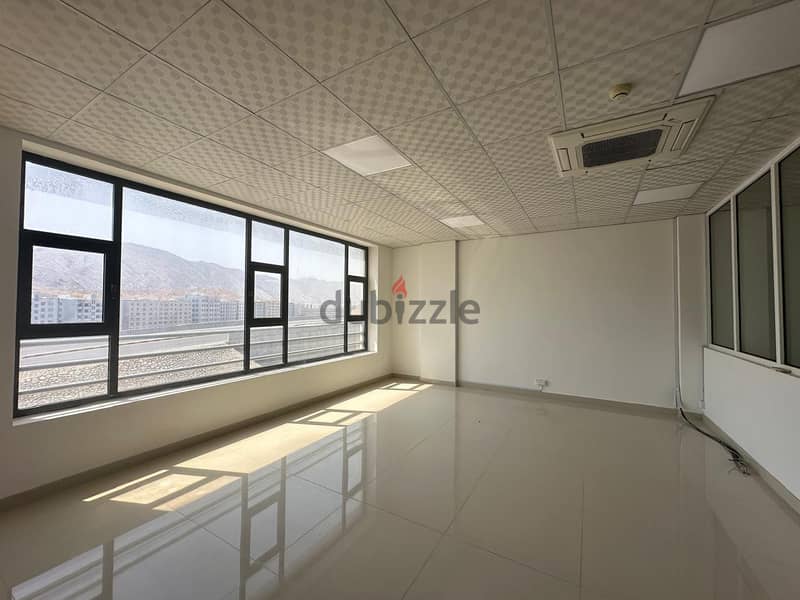 400 SQM Office Space in Bausher (Behind Al Ameen Mosque) 5