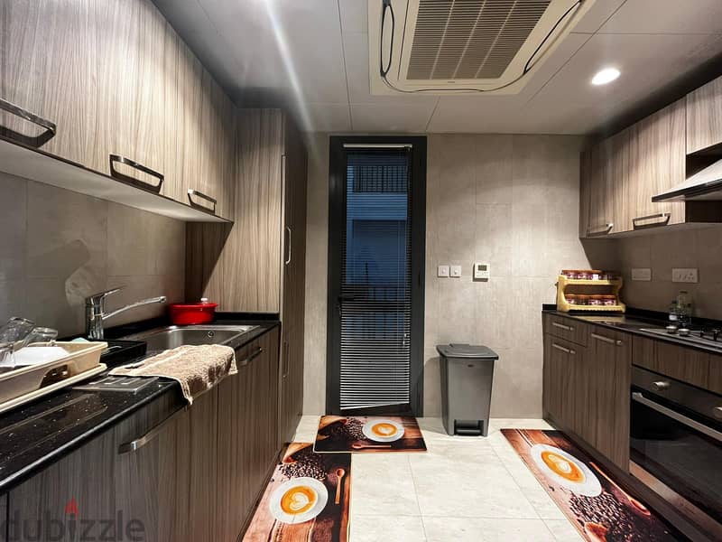 2 BR Fully Furnished Modern Flat in Boulevard Tower - Muscat Hills 4