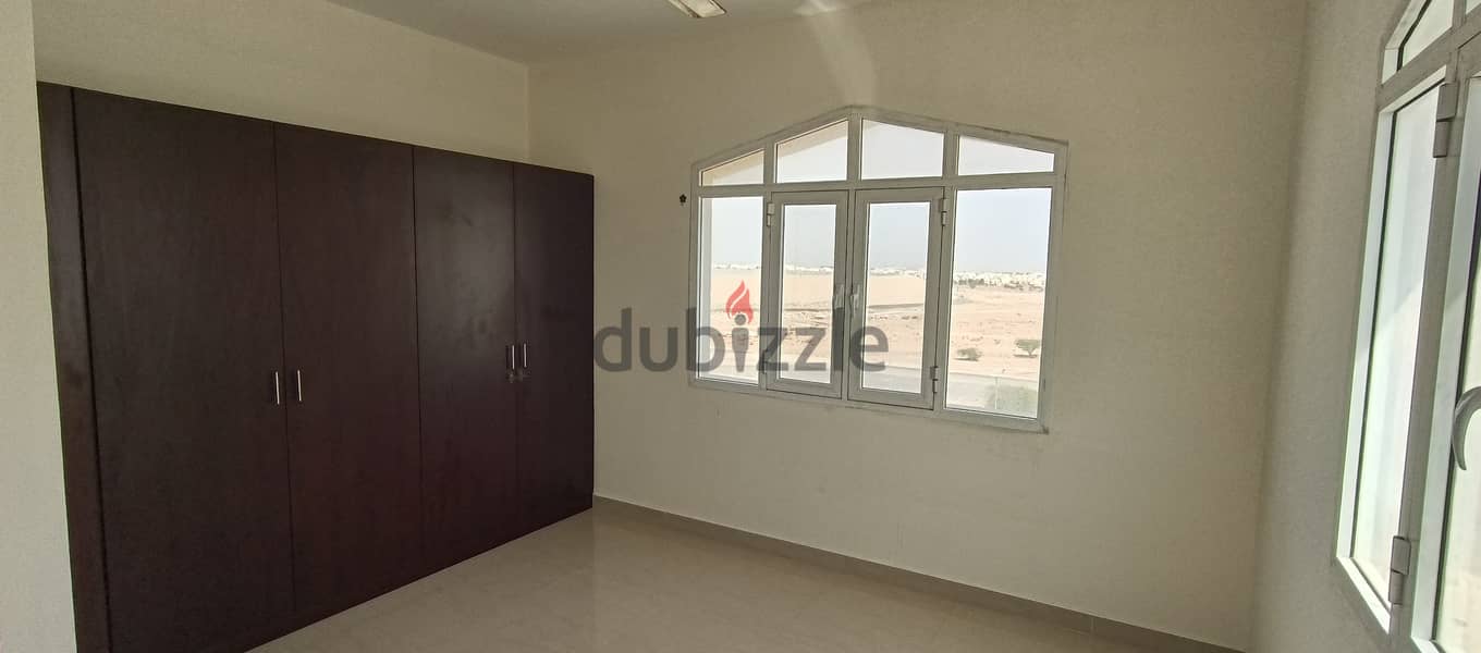 A Modern 2 BHK in south muwaleh Built in wardrobes 9