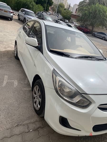 Hyundai Accent 2013 11