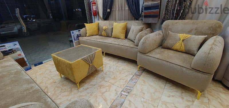 3+3+1+1=8parsons sofa set available 2