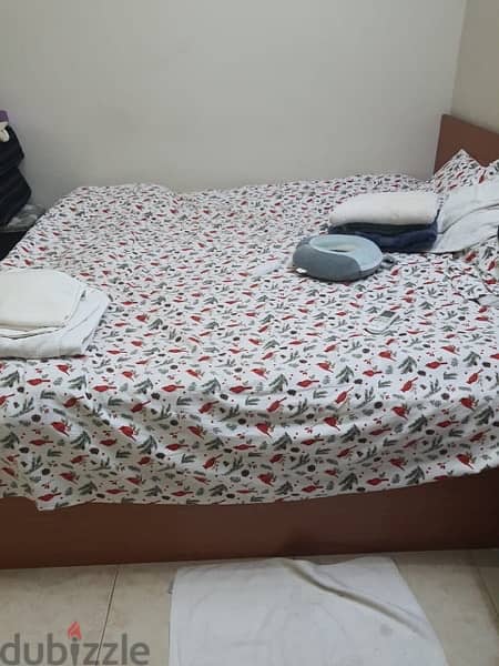 hard wooden king size bed 1