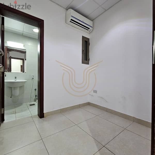 Luxury apartment in Al-Azaiba, price 300 OMR 2