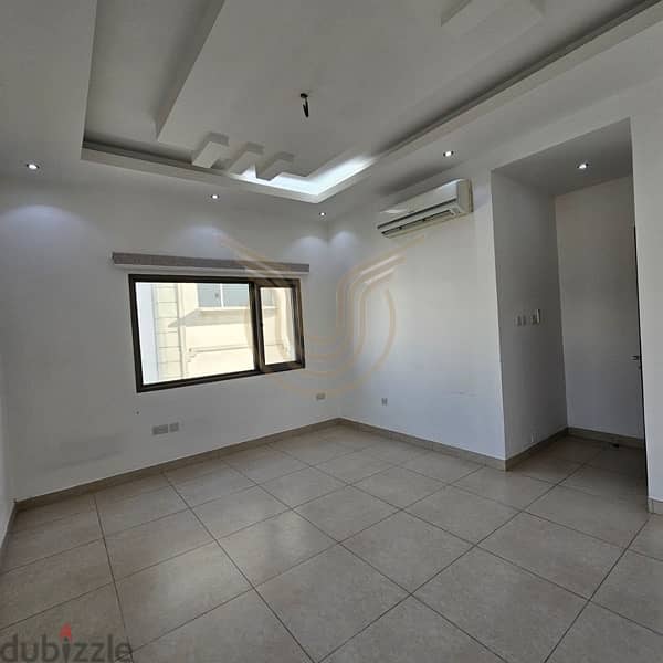 Luxury apartment in Al-Azaiba, price 300 OMR 4