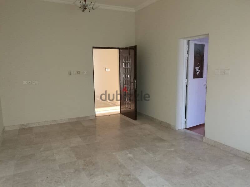 Apartment in Muscat Al Athaiba 2&3&4 bhk 7