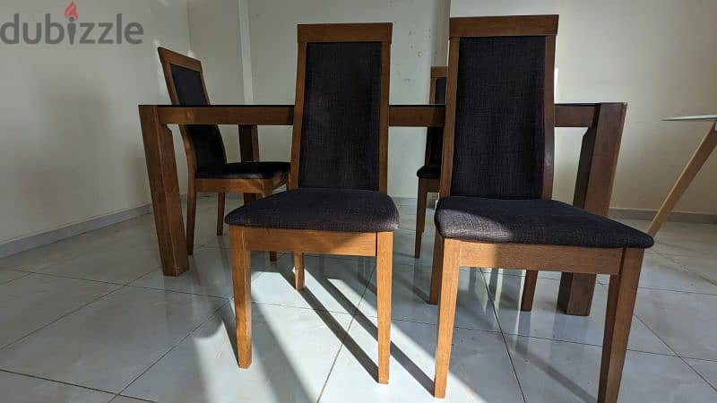 Dining table with Glass top & 5 Chairs 2