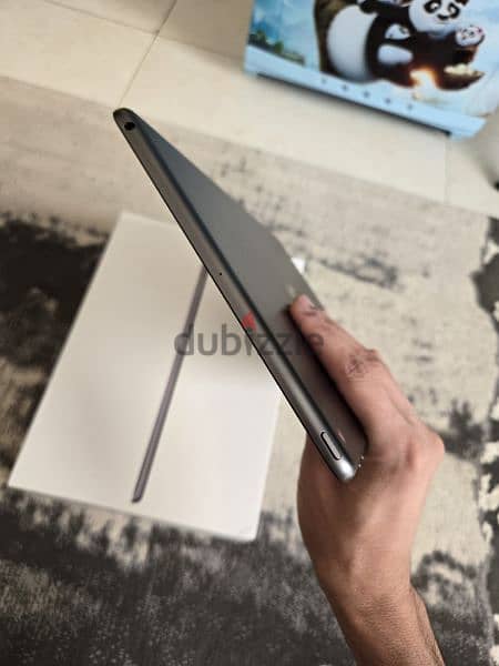 iPad 9 64gb almost new condition 2