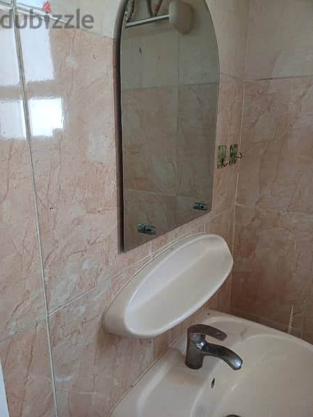 2 bhk flat with 3 toilets in wadi kabir near Indian school for rent 2