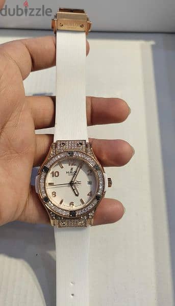 LATEST BRANDED HUBLOT WOMAN'S FIRST COPY WATCH 1