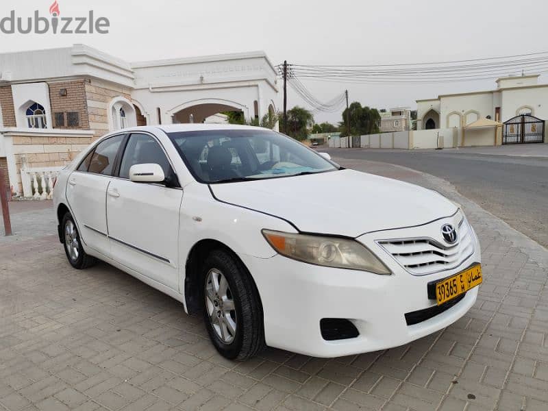 Toyota Camry 2011 1