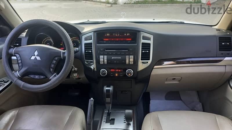 Mitsubishi Pajero 2015 4