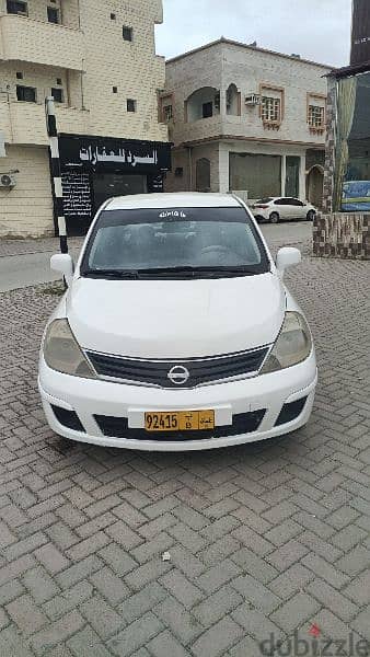 Nissan Tiida 2011 11