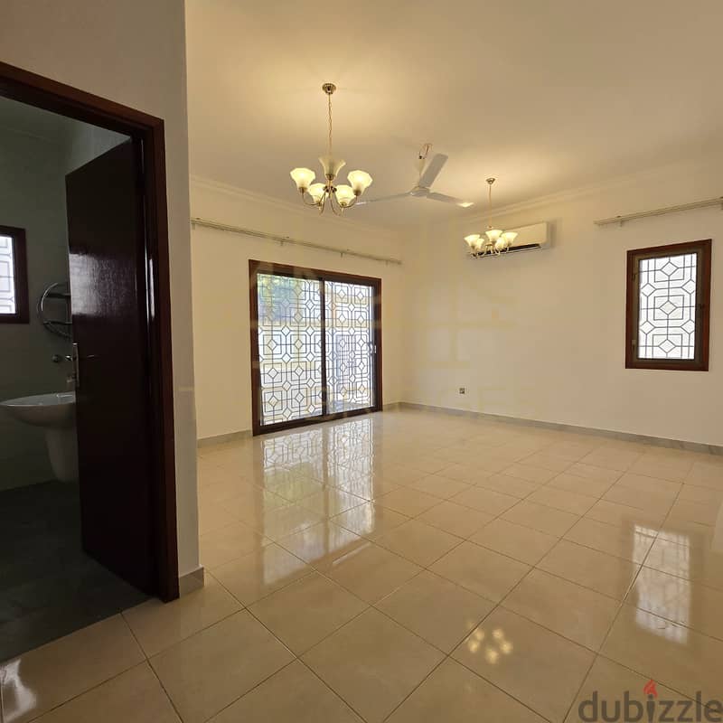 MADINAT QABOOS | STUNNING 4 BR VILLA FOR RENT 22 7