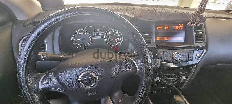 Nissan Pathfinder 2016, Exapt owned clean In Out 8