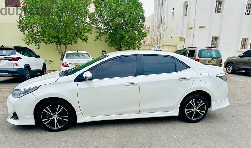 Toyota Corolla X 2018 1