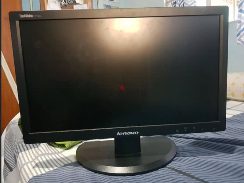 19inch Lenovo monitor 1