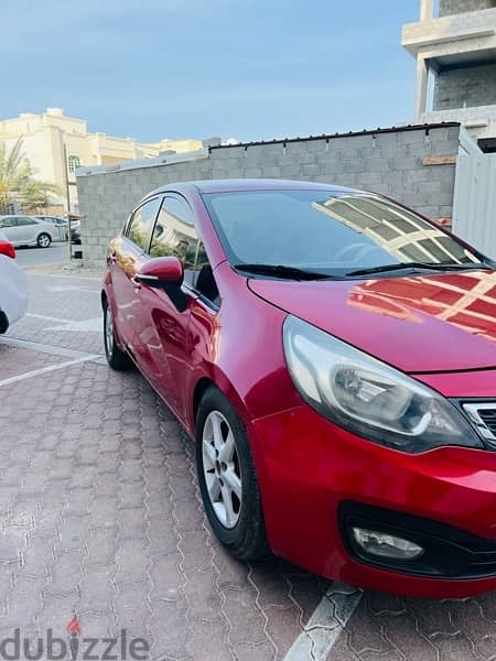 Kia Carens 2012 1