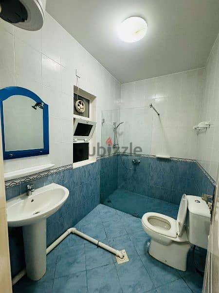 furnished studio Rooftop Aziba ستوديو مفروش فرش جديد بالعذيبة شامل 4