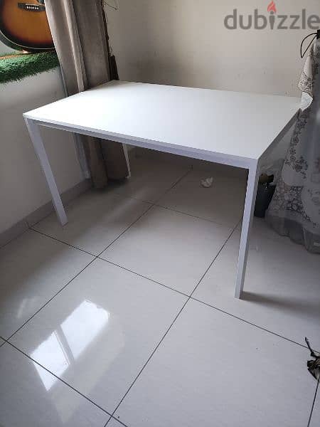 super white table 0