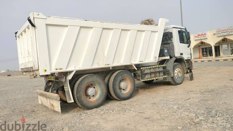 tipper model 2014 very good condition good working 7