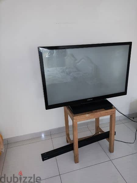 samsung plazma tv and HISENSE music bar 3