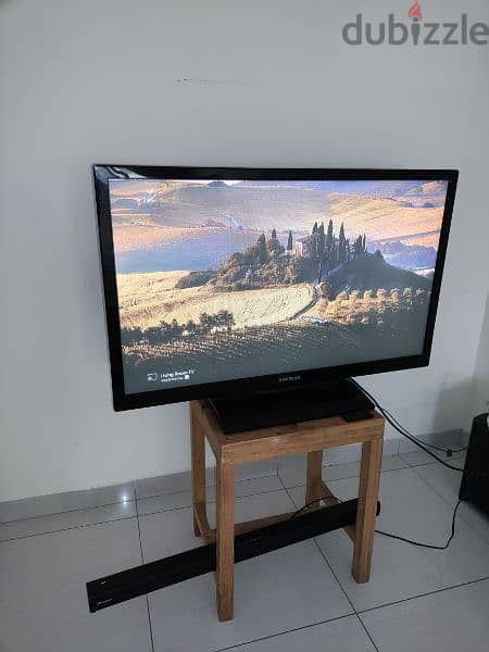 samsung plazma tv and HISENSE music bar 4