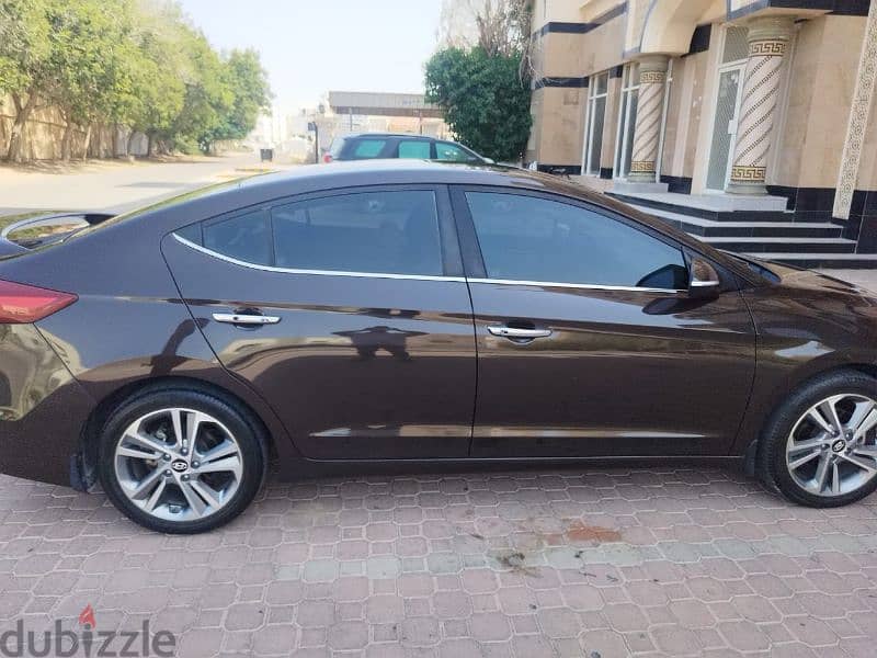 Hyundai Elantra 2018 5